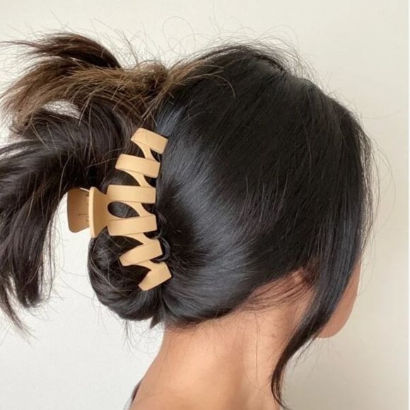 Brand New Large 3 Hair Claws - Picture 2 of 4